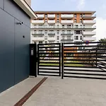 Turquoise Near The Royal Lazienki By Renters * Warschau