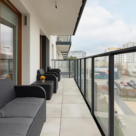 Turquoise Near The Royal Lazienki By Renters *