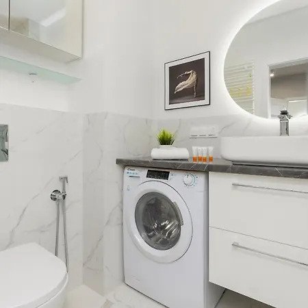 Turquoise Near The Royal Lazienki By Renters