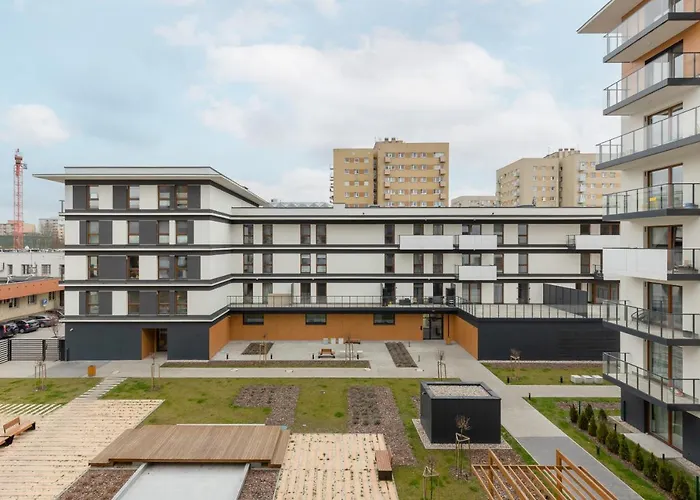 Turquoise Near The Royal Lazienki By Renters * وارسو