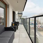Turquoise Near The Royal Lazienki By Renters *