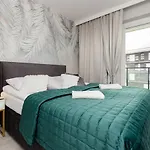 Turquoise Near The Royal Lazienki By Renters