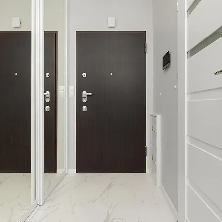 Apartment Turquoise Near The Royal Lazienki By Renters Warschau